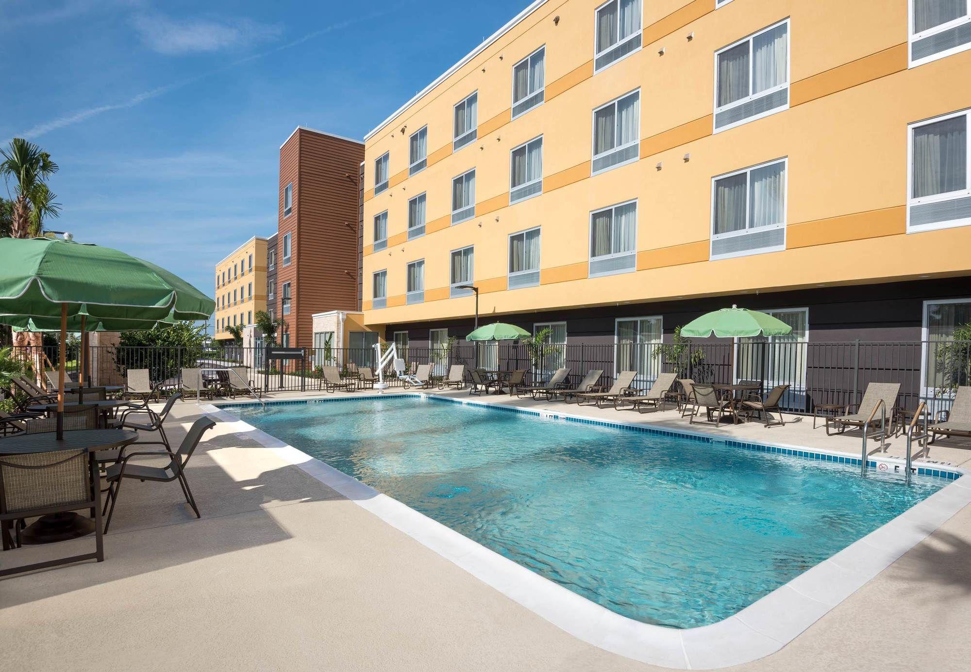 Fairfield Inn & Suites By Marriott Orlando Kissimmee/Celebration Exteriör bild