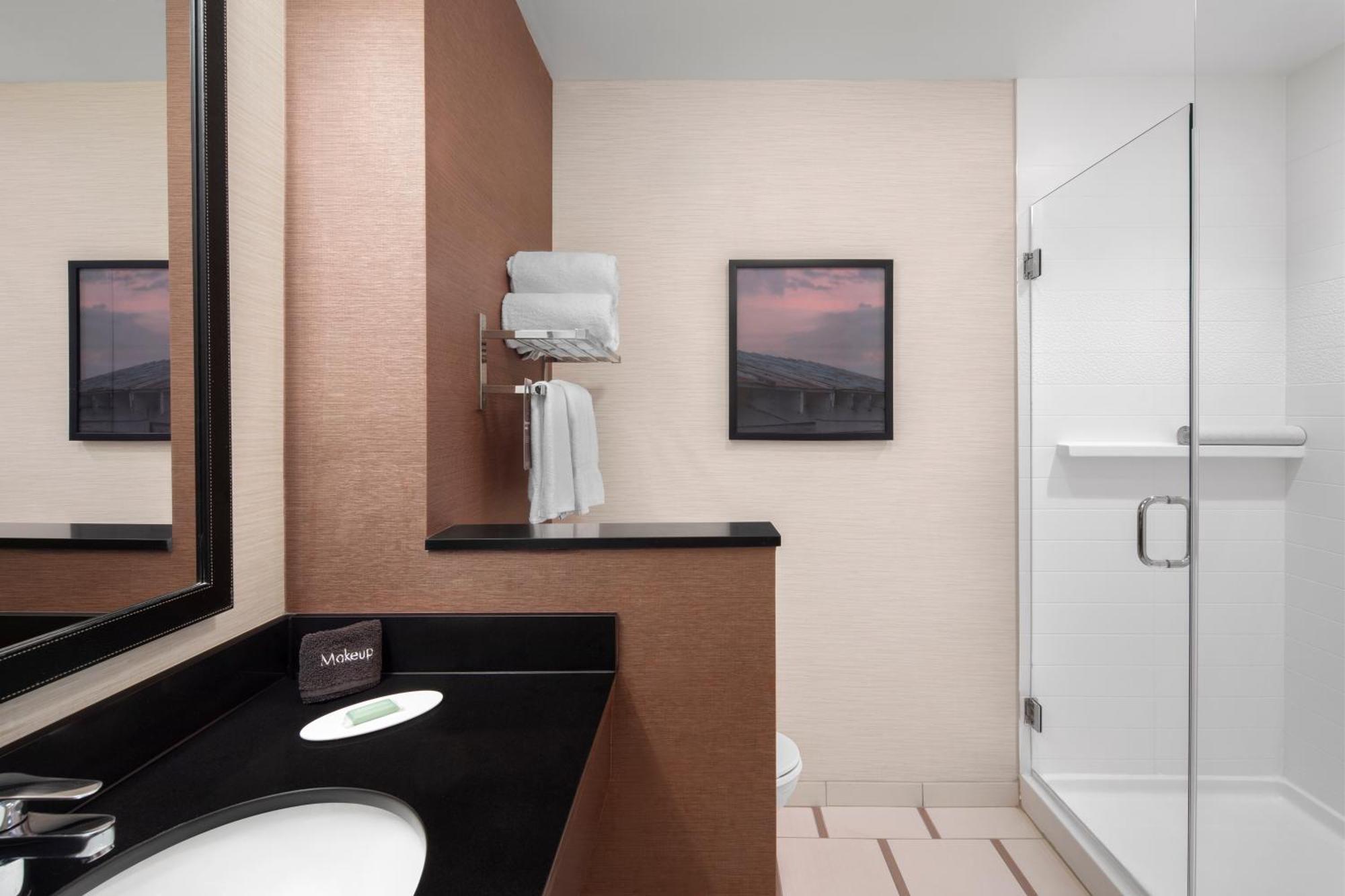 Fairfield Inn & Suites By Marriott Orlando Kissimmee/Celebration Rum bild